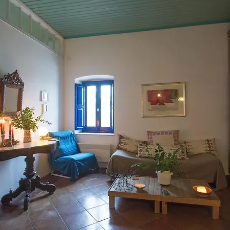 Pitsinades Guest house